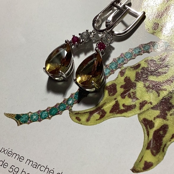 Sterling Silver Zultanite Stone Changing Colors Earrings - Picture 2 of 6